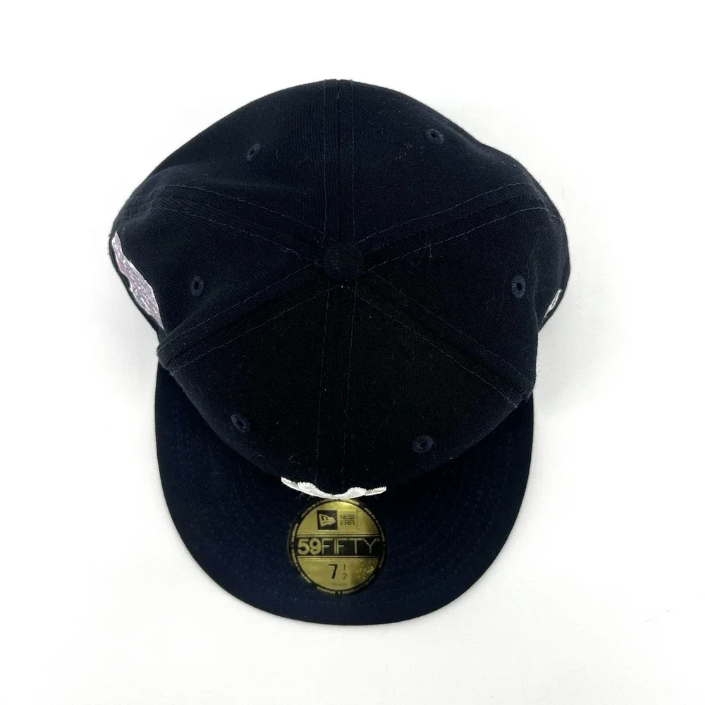 New Era 59FIFTY New York Yankees Fitted Hat 7 1/2 Pink UV World Series Patch MLB